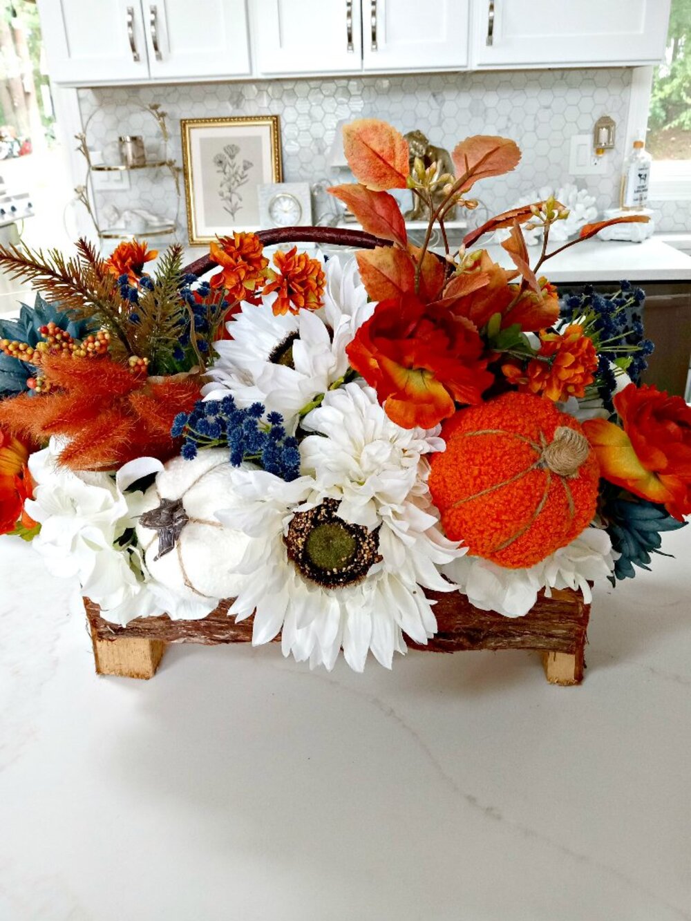 NEW! EXQUISITE MASSIVE STATEMENT CENTERPIECE FLORAL